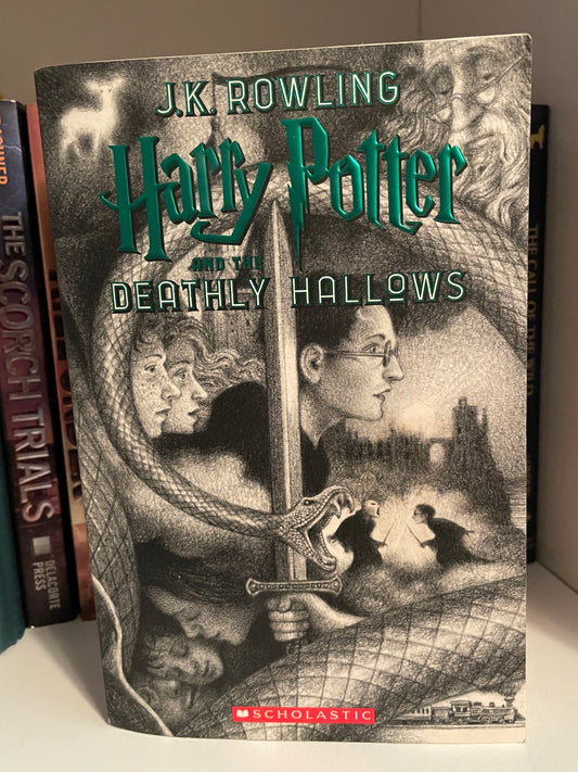 Harry Potter and the Deathly Hallows (Book 7)