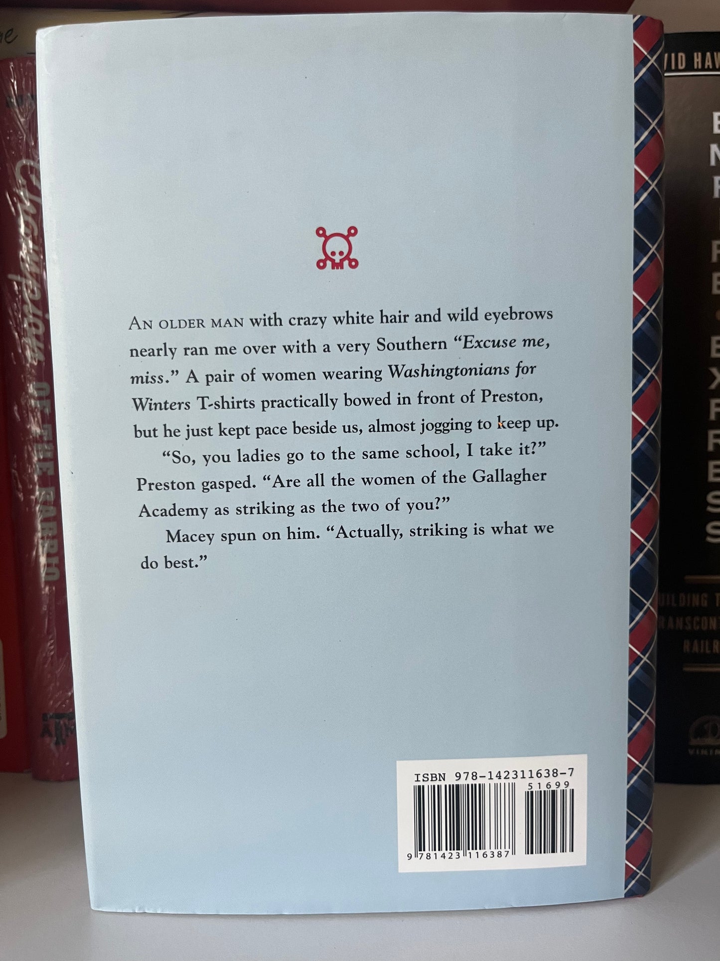 Don't Judge a Girl by Her Cover (Gallagher Girls, 3)