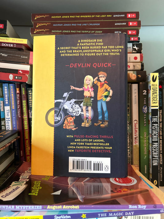 Digging For Trouble (Devlin Quick Mysteries, The)