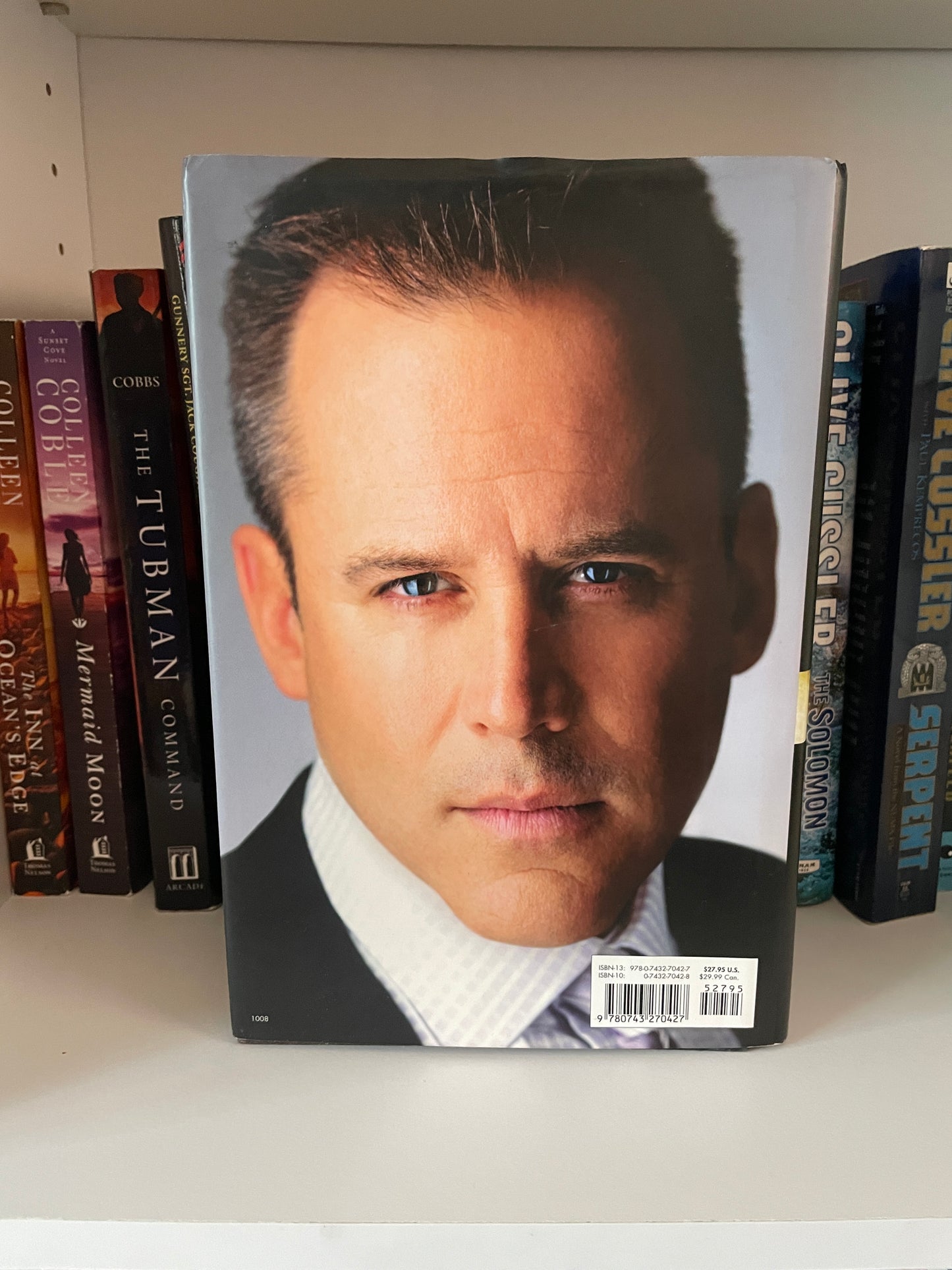 Extreme Measures (A Mitch Rapp Novel)