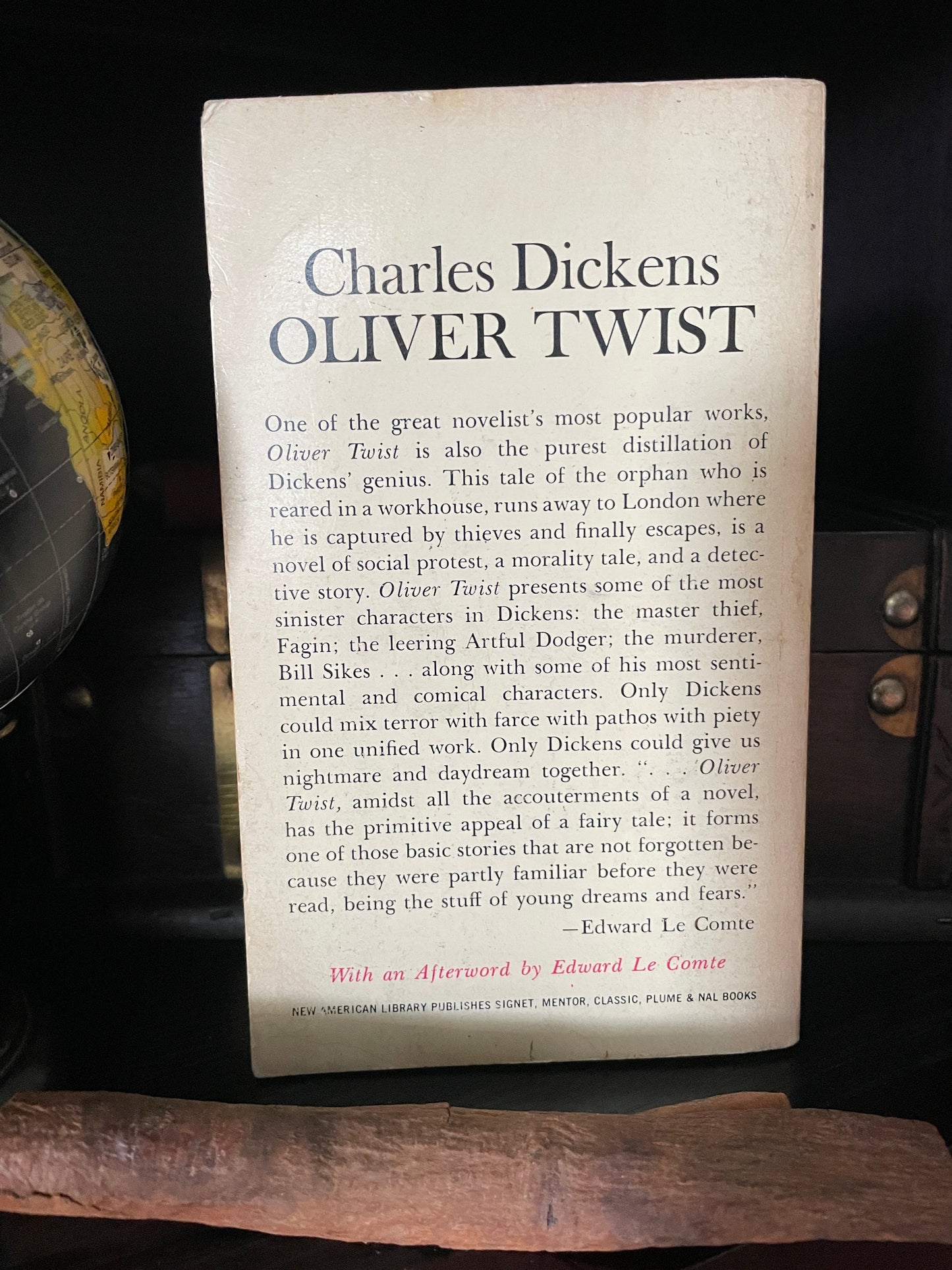 Oliver Twist (Signet Classics) - The Aged Page