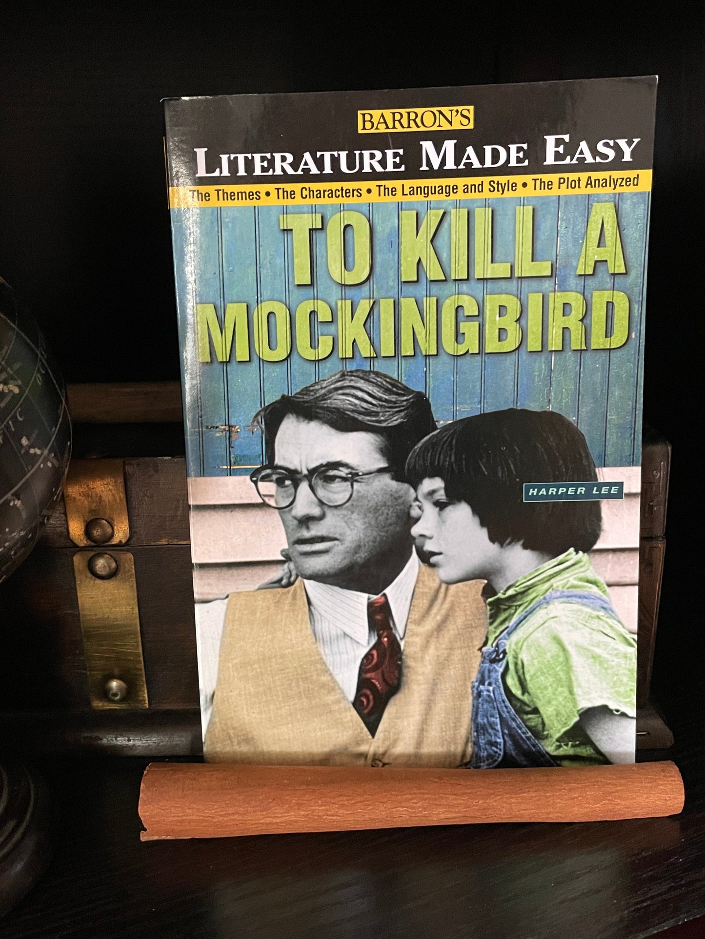 To Kill a Mockingbird: Literature Made Easy Series - The Aged Page