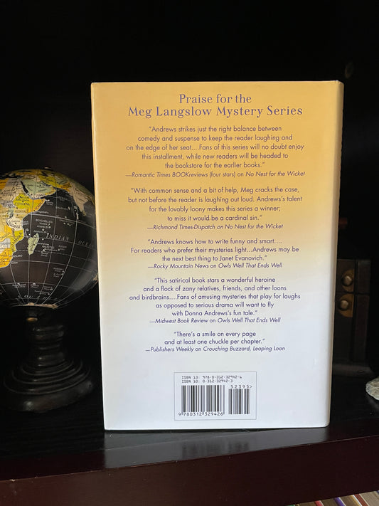 The Penguin Who Knew Too Much (A Meg Langslow Mystery)