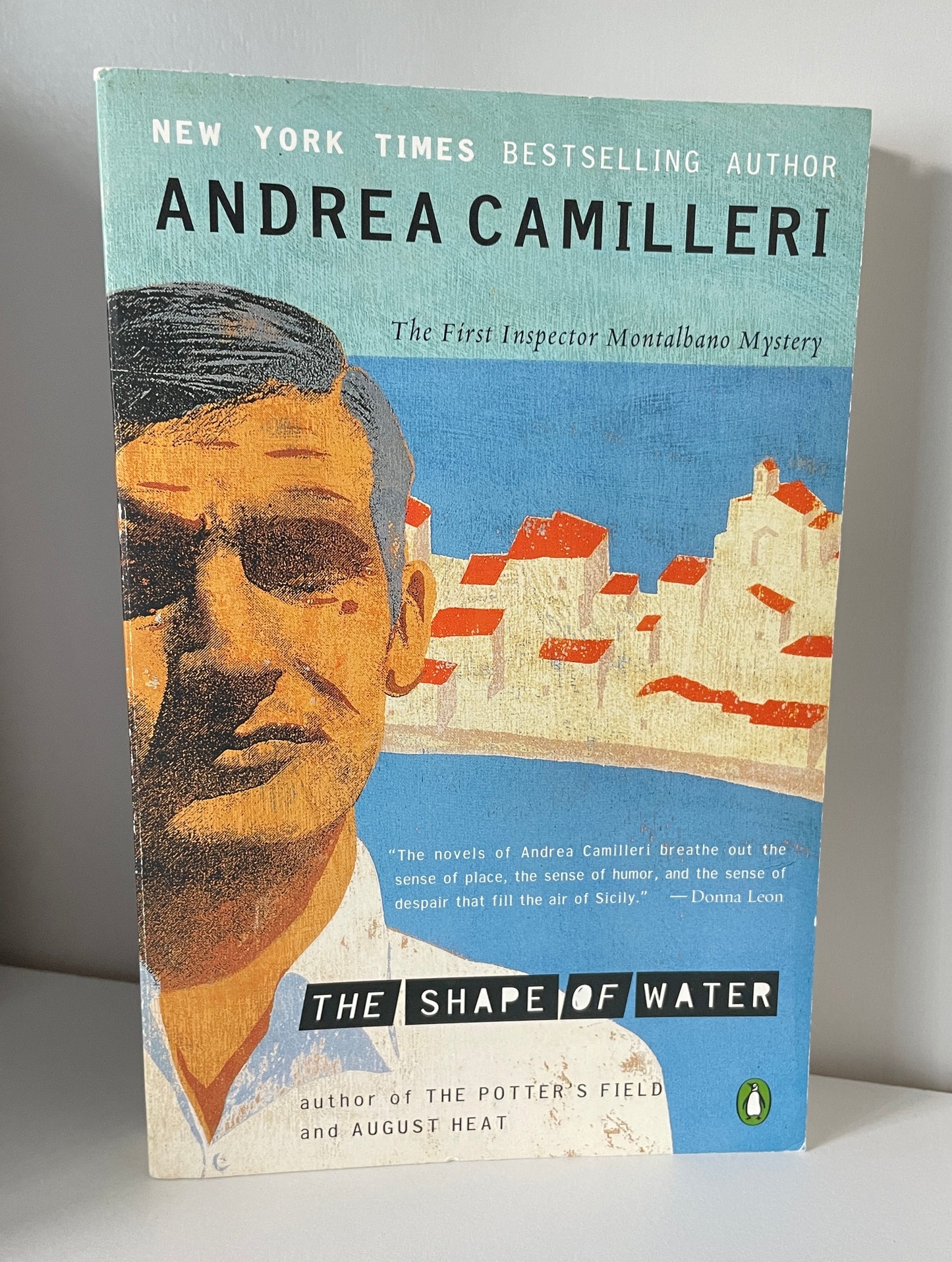 The Shape of Water (Inspector Montalbano, Book 1)