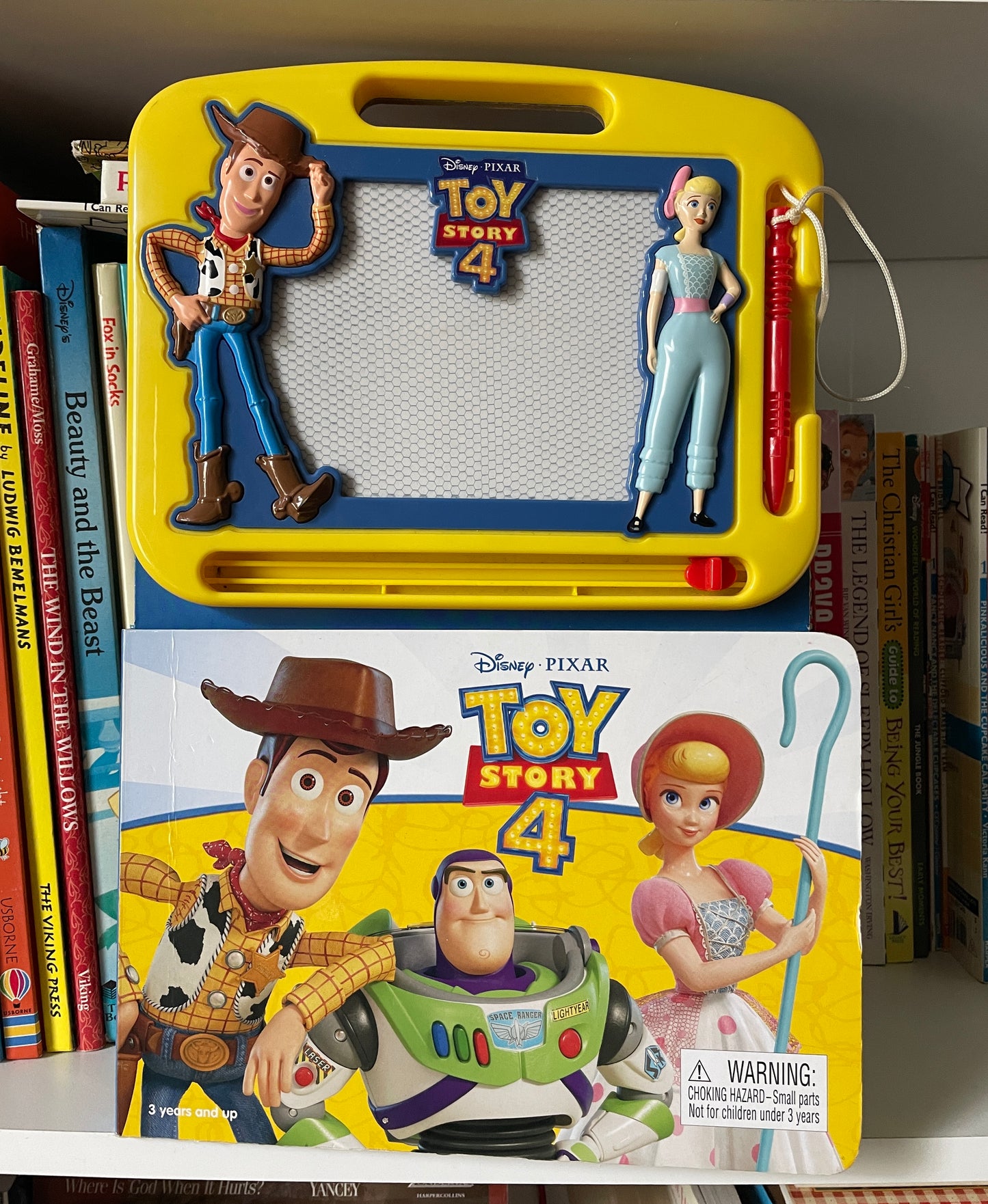Disney Toy Story 4 Read & Doodle