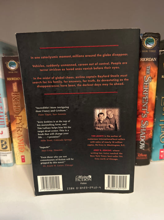 Left Behind: A Novel of the Earth's Last Days (Left Behind No. 1)