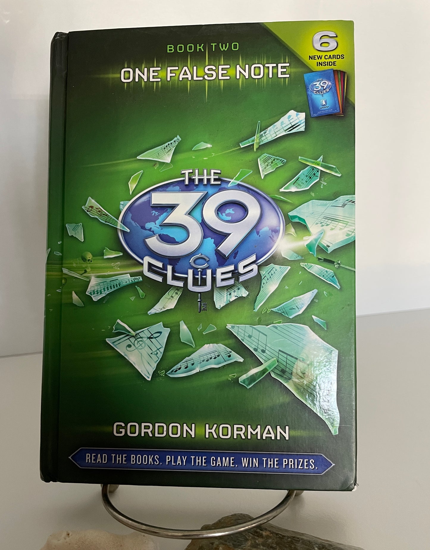One False Note (The 39 Clues, Book 2) - The Aged Page
