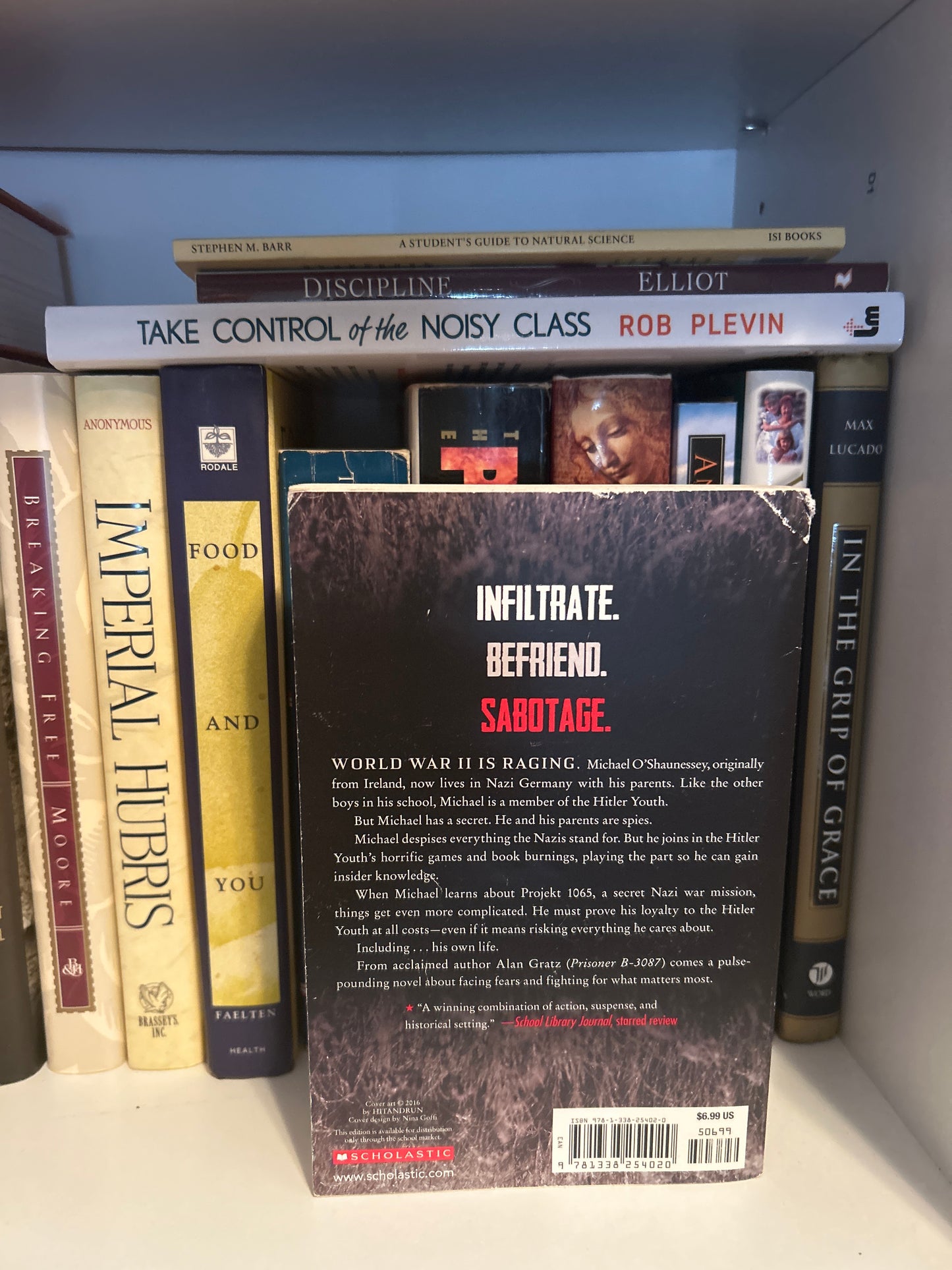 Projekt 1065: A Novel of World War II