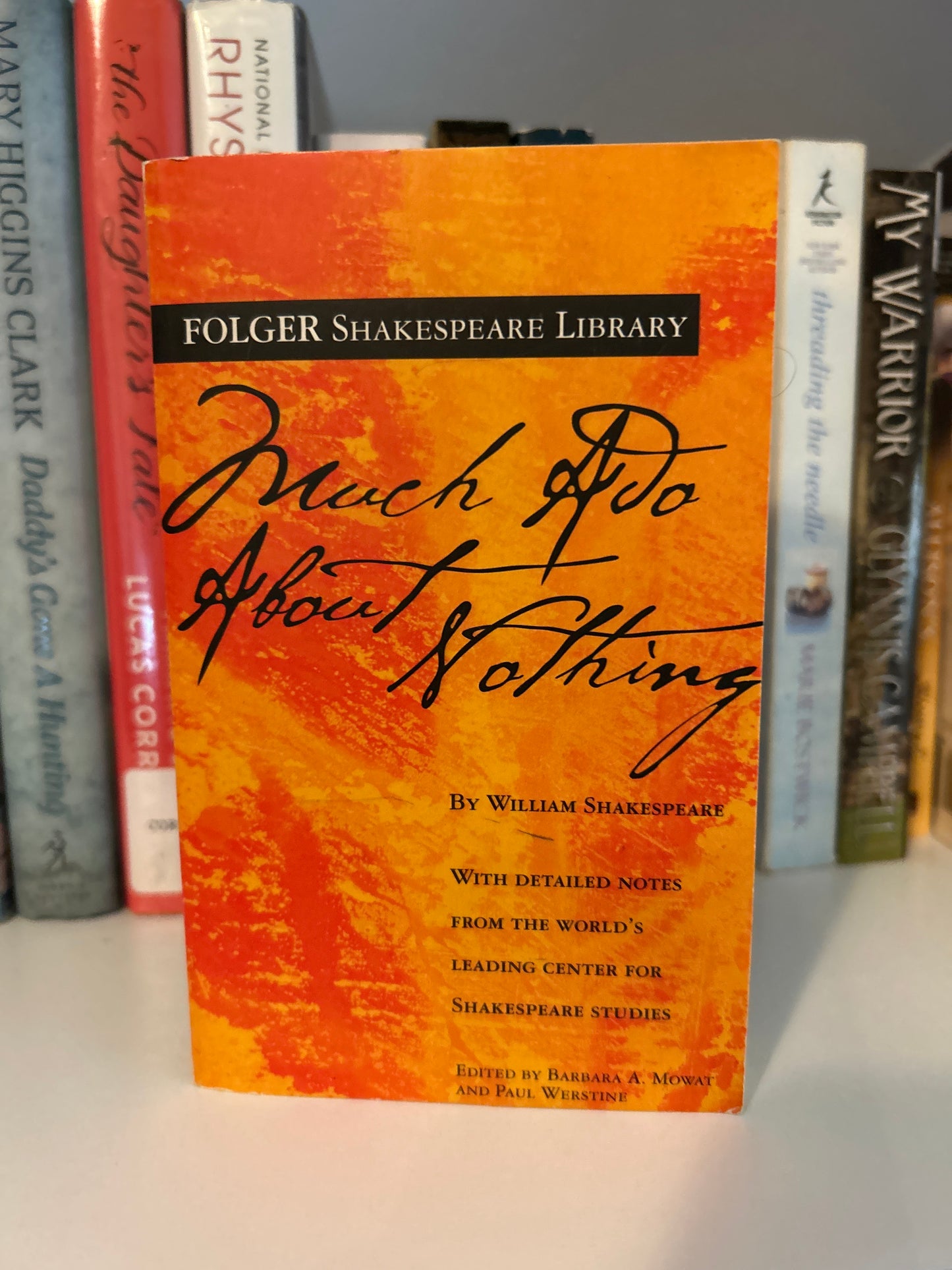 Much Ado About Nothing (Folger Shakespeare Library)