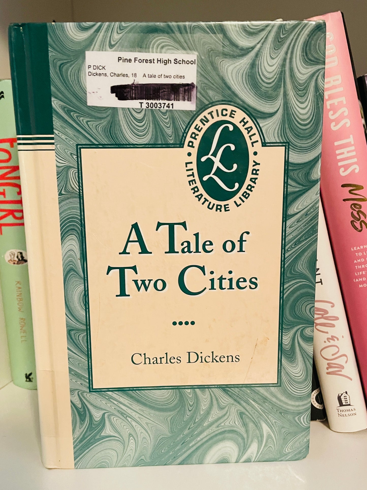A Tale of Two Cities (Prentice Hall Literature Library)