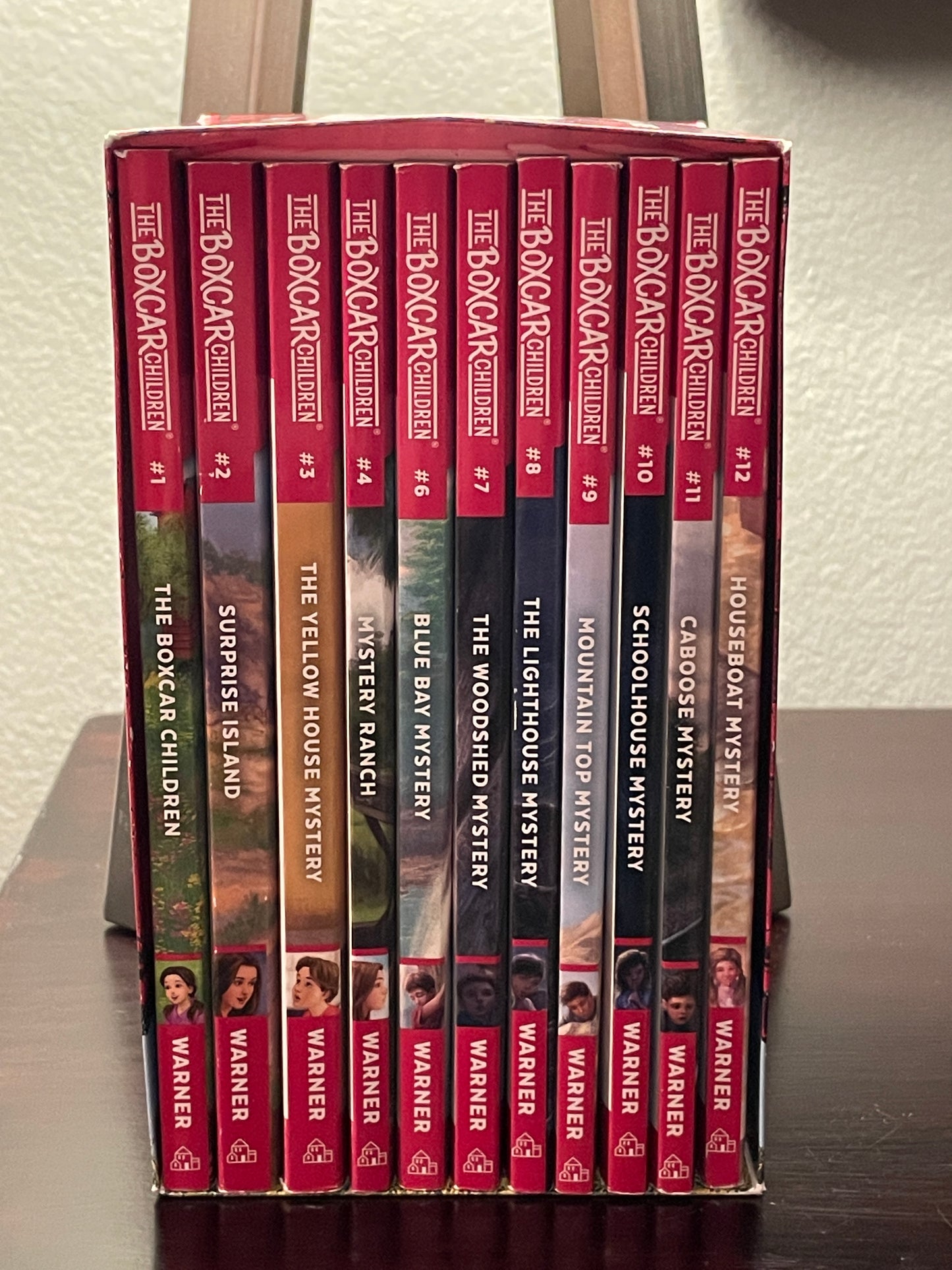 The Boxcar Children Bookshelf (The Boxcar Children Mysteries, Books 1-12) (Missing #5)