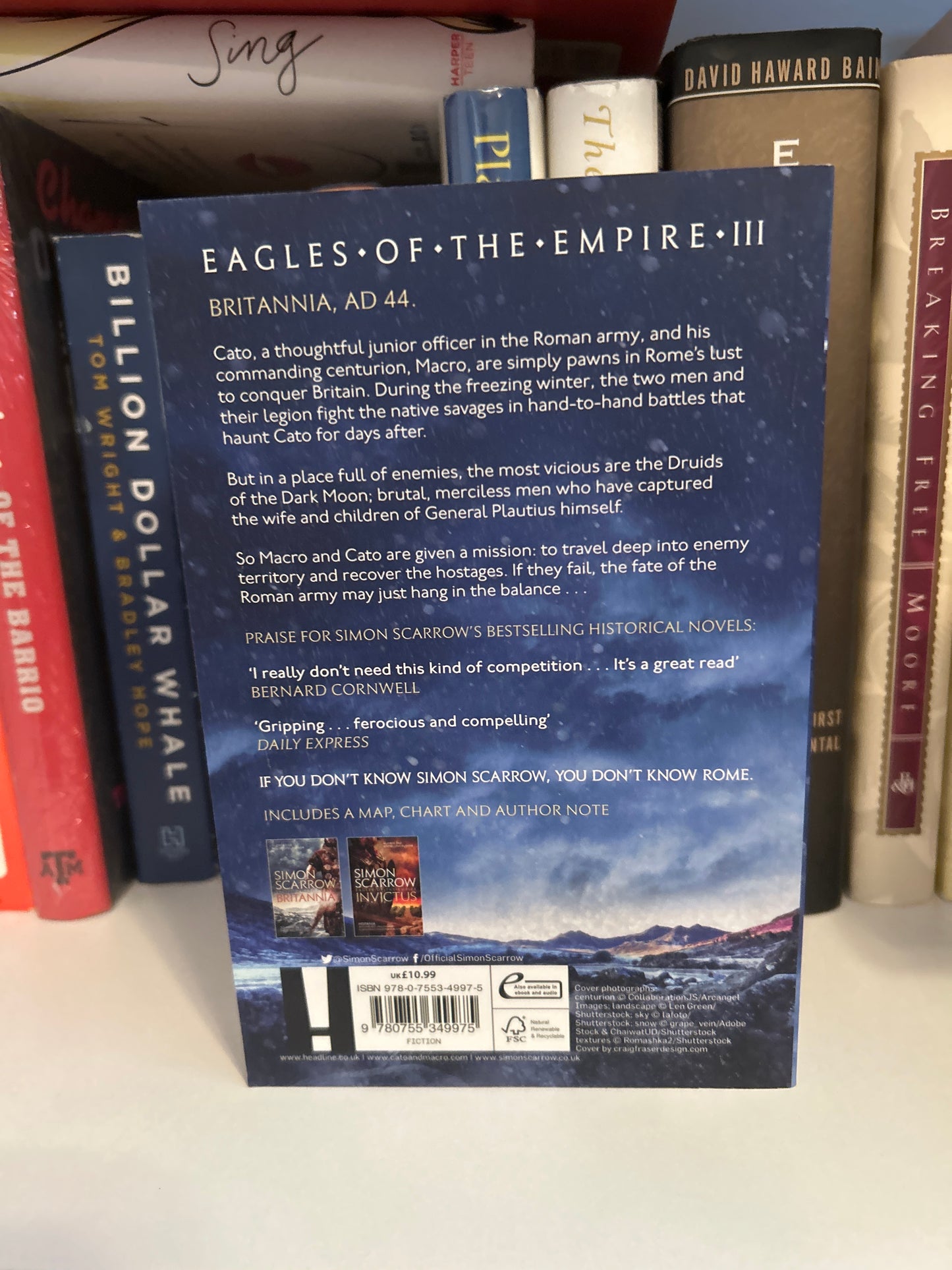 When the Eagle Hunts (Like New)