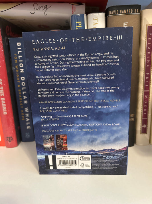 When the Eagle Hunts (Like New)