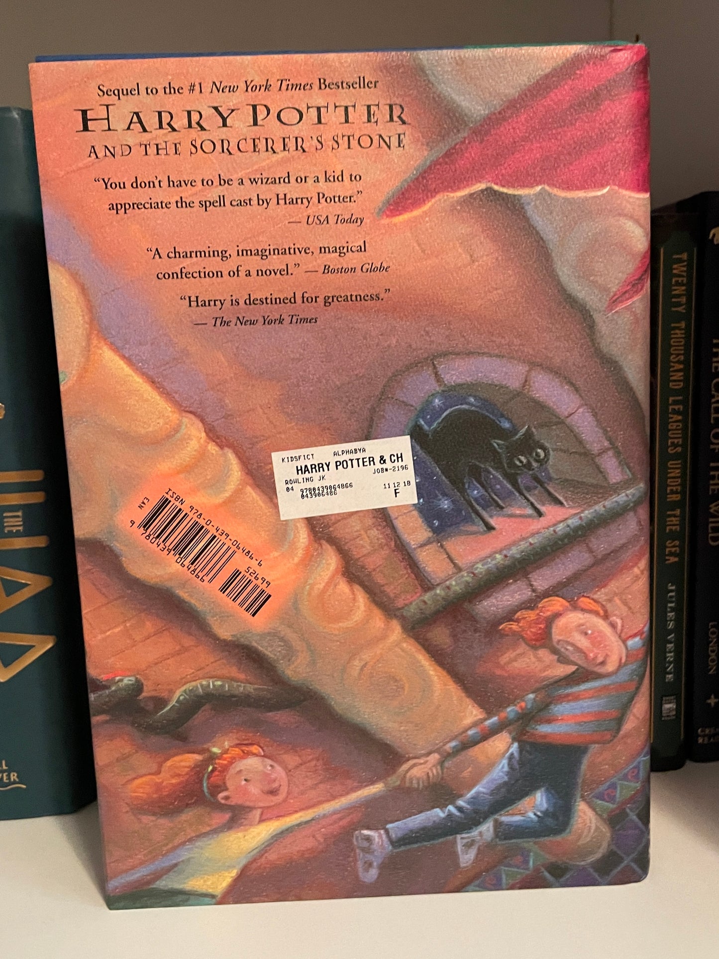 Harry Potter and the Chamber of Secrets (Book 2)