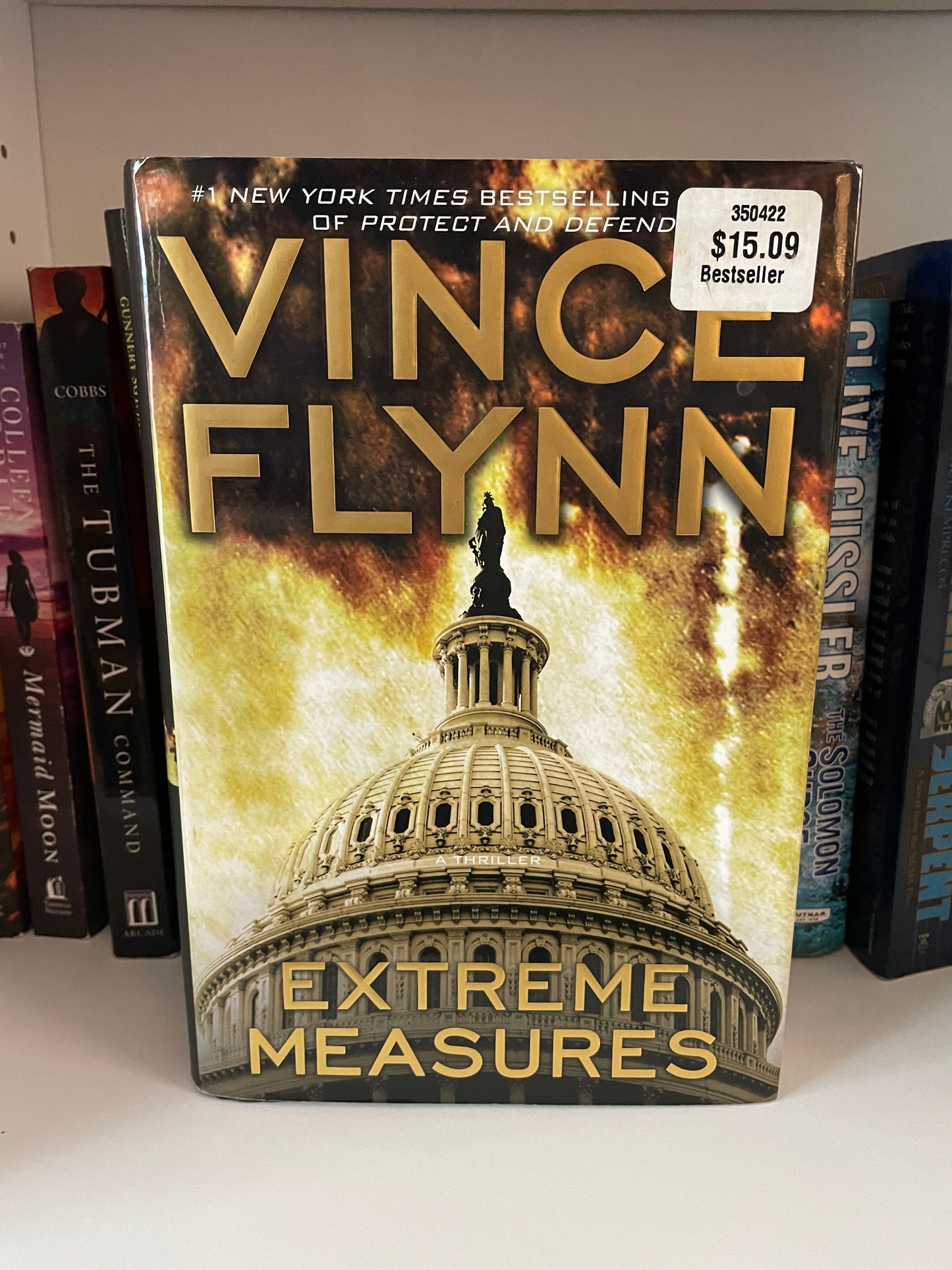 Extreme Measures (A Mitch Rapp Novel)