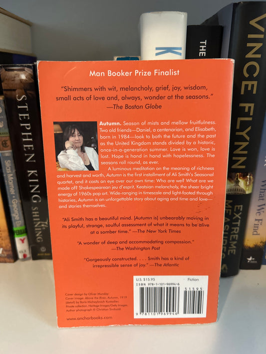 Autumn: A Novel (Seasonal Quartet)