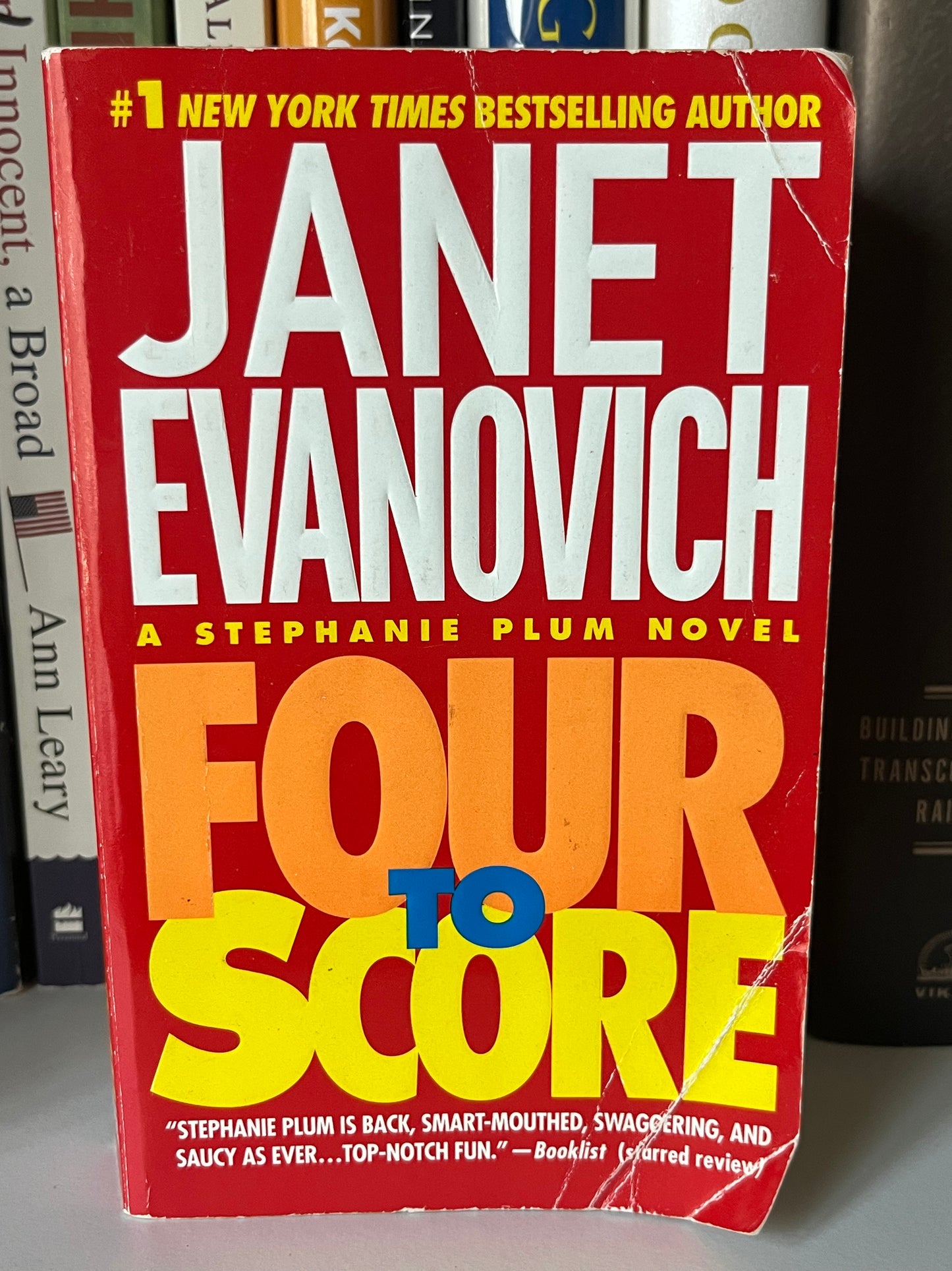 Four to Score (Stephanie Plum, No. 4) (Stephanie Plum Novels)