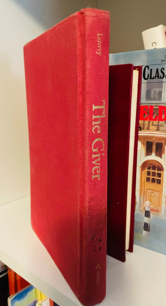 The Giver (Newberry Medal Book)