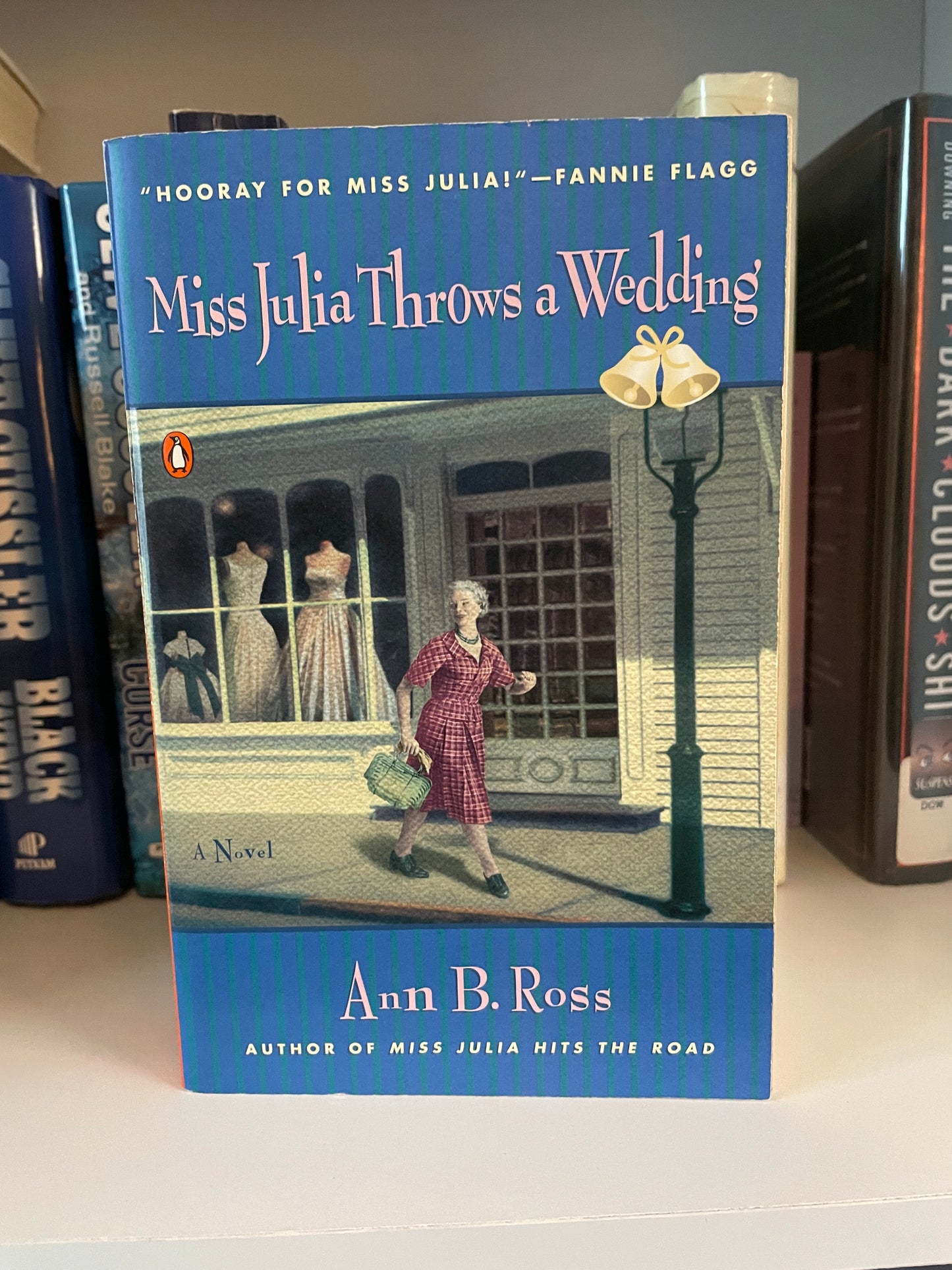 Miss Julia Throws a Wedding: A Novel